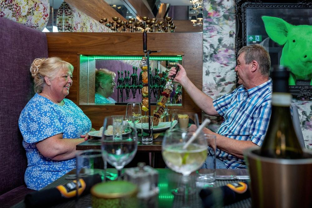 The Inn Hotel Bar And Restaurant Saint Helier Eksteriør billede
